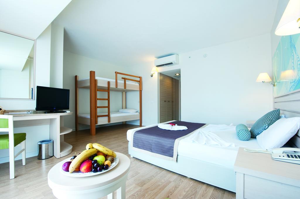 Thalia Beach Resort Hotel Ilica  Luaran gambar